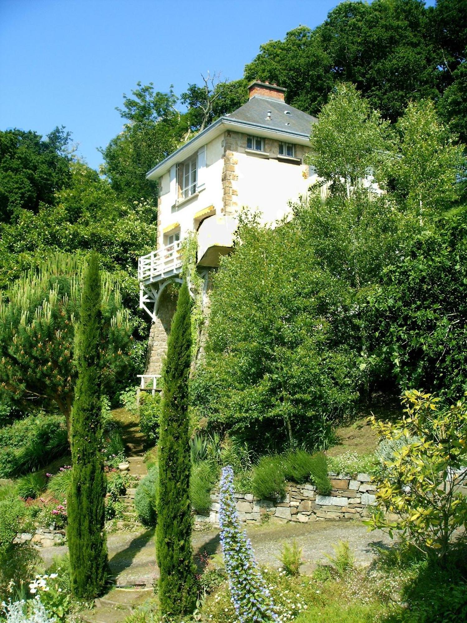 Gite La Bertichere 3 Etoiles Saint-Jean-le-Thomas Exterior photo